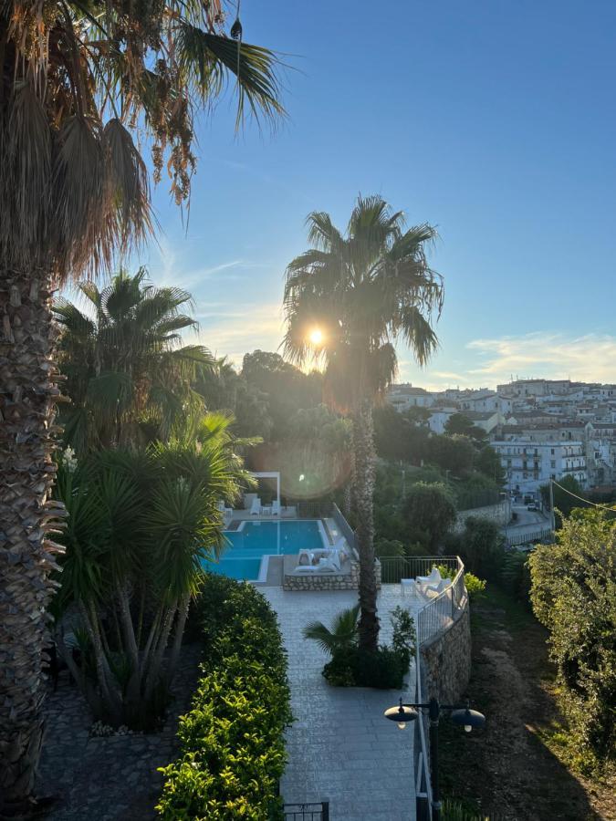 Albergo Villa Vittoria Rodi Garganico Exterior foto